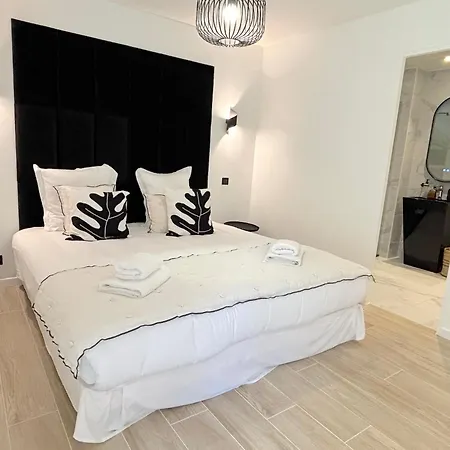 Tassinia Villa Cannes